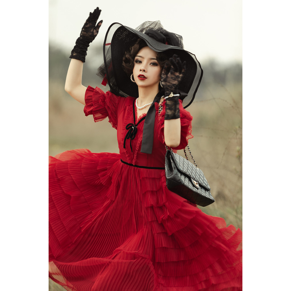 ชุดเดรส Lolita สไตล์ Pennyhouse ดีไซน์สวยงาม เหมาะสำหรับใส่เล่นหรือโอกาสพิเศษ