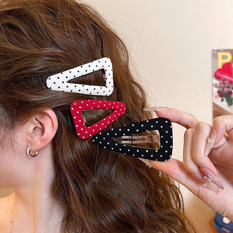 กิ๊บรูปกระแสน้ำและสามเหลี่ยม สำหรับแต่งผมหลากสไตล์