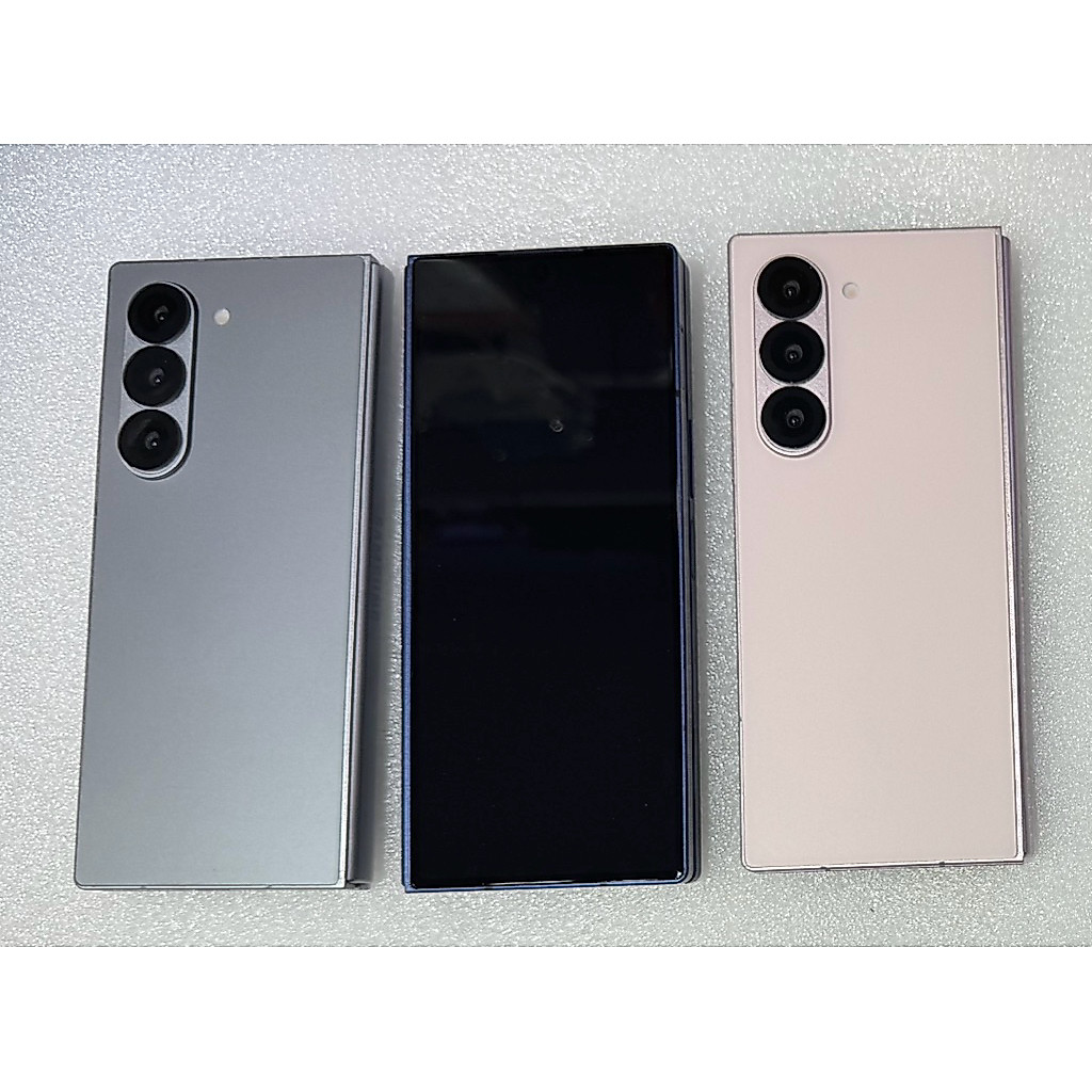 ตัวโชว์Samsung Z fold 6 mock up