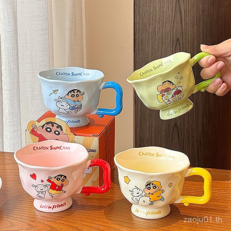 Crayon Shin-Chan แก้วน่ารักการ์ตูนถ้วยน้ําเซรามิกมูลค่าสูงถ้วยกาแฟคู่เด็กอาหารเช้าถ้วยนม FQ4M