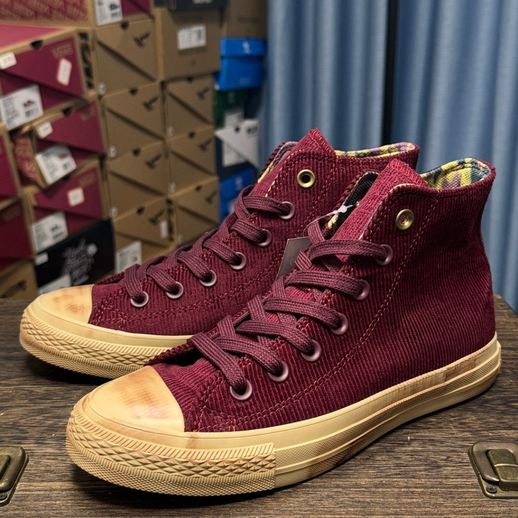 Wonka x Converse รองเท้าบอร์ดลําลองคุณภาพสูงในไวน์แดงสําหรับผู้ชายและผู้หญิง
