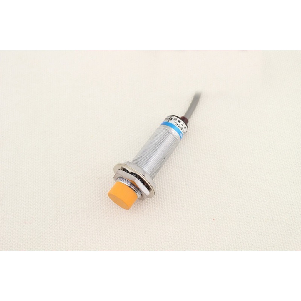 งานแท้ LJ18A3-8-Z/BX เซ็นเซอร์ตรวจจับเหล็ก LJ18A3-8-Z/BX npn  ไฟdc 6-36v ราคาจากโรงงาน