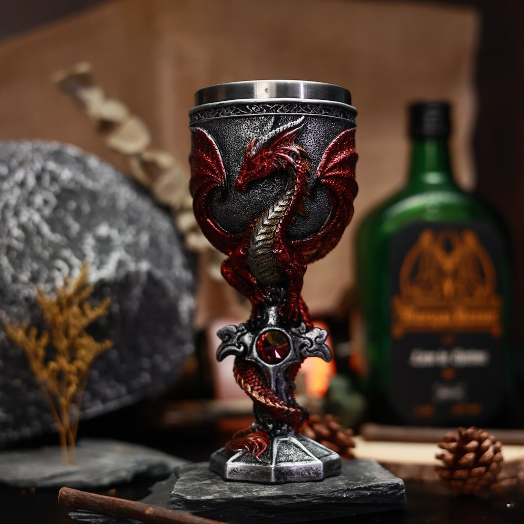 A Dragon Red Glass Western สแตนเลสแก้วแชมเปญองุ่นแก้ว 3D Dragon Warrior Goblet 6.17