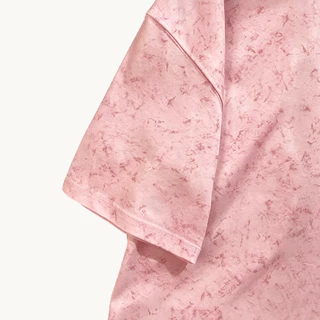 (พร้อมส่ง24ชม.) เสื้อยืด oversize สีชมพูฟอกลาย ลายแมวขาวผ้าพันคอ ฟีลคิ้วท์วินเทจ ใส่สบาย