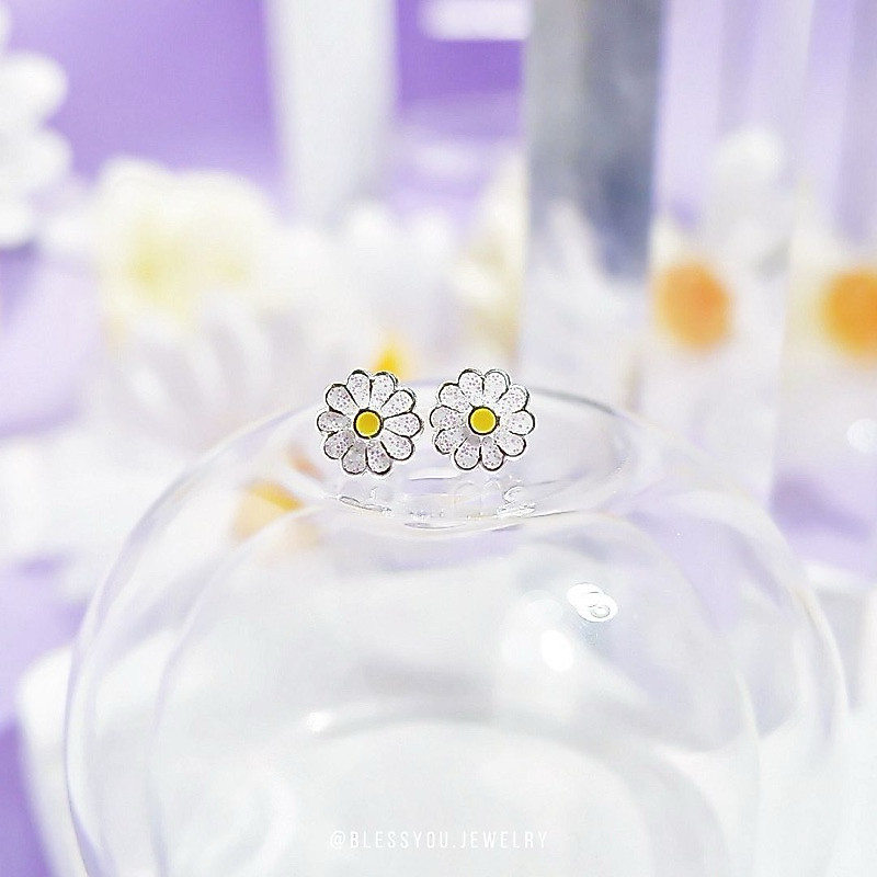 Blessyou l FE01 ต่างหู ดอกเดซี่ สีขาว ความรัก โสด เงินทอง โชคลาภ การันตีเงินแท้ 92.5%