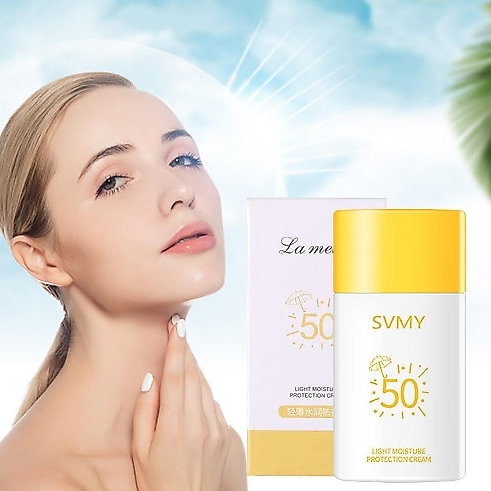 ครีมกันแดดหน้า โลชั่นกันแดด Sunscreen SPF50+pa+++ UV ครีมปกป้องผิว 50ml ซึมไว ไม่มัน Lucky girl555
