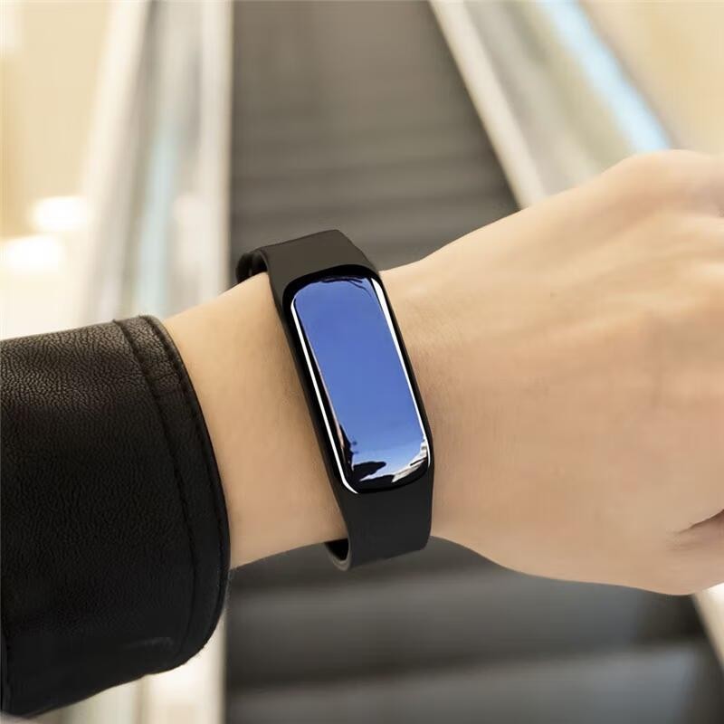 TEST สร้อยข้อมือสมาร์ทกีฬาความดันโลหิต Heart Rate ออกซิเจนในเลือด Sleep Multi-Function ผู้ชายผู้หญิง