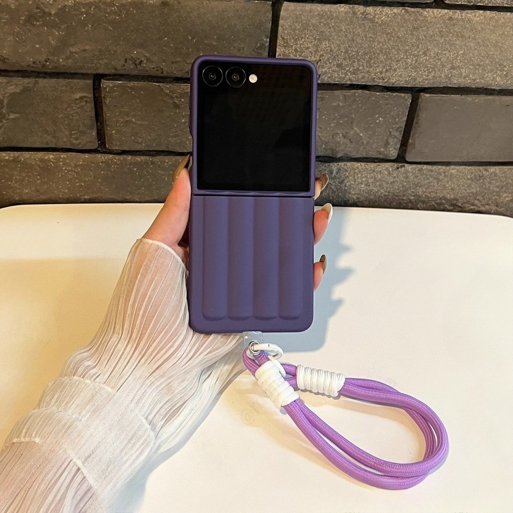 SAMSUNG หรูหราคอลัมน์โรมันรูปสีทึบเคสโทรศัพท์พร้อมสายรัดแบบพกพาสําหรับSamsung Galaxy ZFlip7 Z Flip6 Flip7 ZFlip 5 Zflip6 Zflip5 กันกระแทกปกหลัง