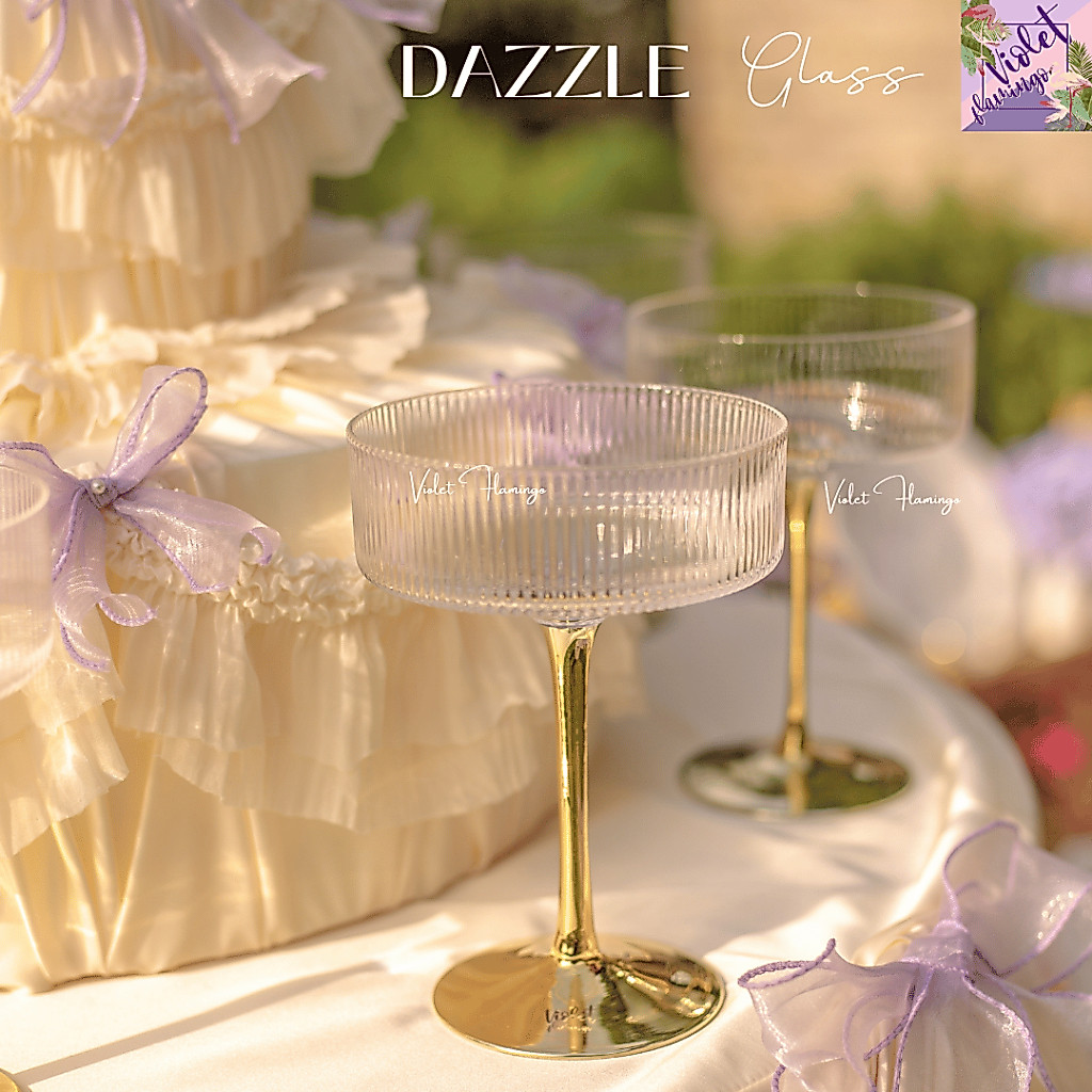 Violet Flamingo แก้วค็อกเทล แก้วไวน์ รุ่น Dazzle Glass แก้วใสลายริ้วก้านทอง ฐานแก้วสีทอง แก้วไวน์สุดหรูพร้อมกล่องของขวัญ