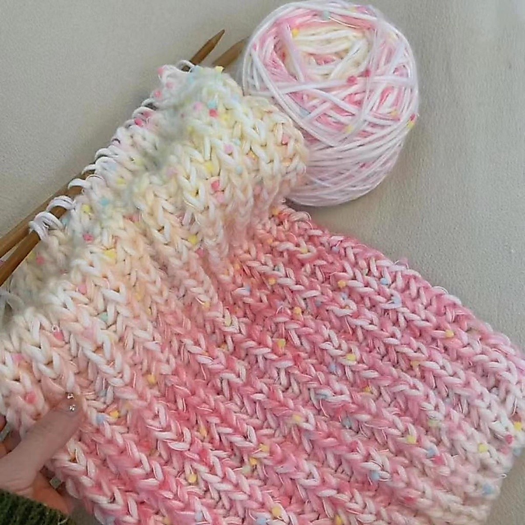 ใหม่ ผ้าพันคอ ผ้าวูล ลายจุด สีรุ้ง ไล่โทนสี 150 กรัม 50 กรัม DIY