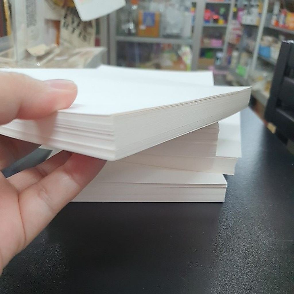 แพคสุดคุ้มA5 กระดาษ100ปอนด์ (200 แกรม)40 แผ่น สีขาวเรียบ1หน้า
