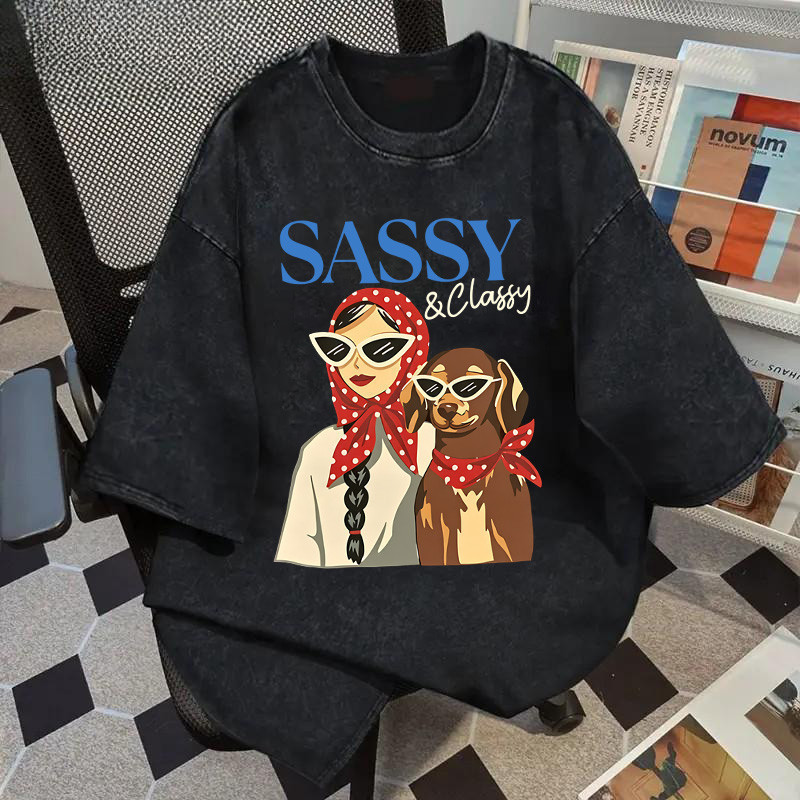 YOU-T🐆เสื้อยืดผู้หญิง ใส่สบาย เสื้อยืดแขนสั้น ลาย เสื้อ "SASSY DOG" ผ้านิ่ม OVERSIZE แฟชั่น ผ้าฝ้าย 100% สไตล์เกาหลี