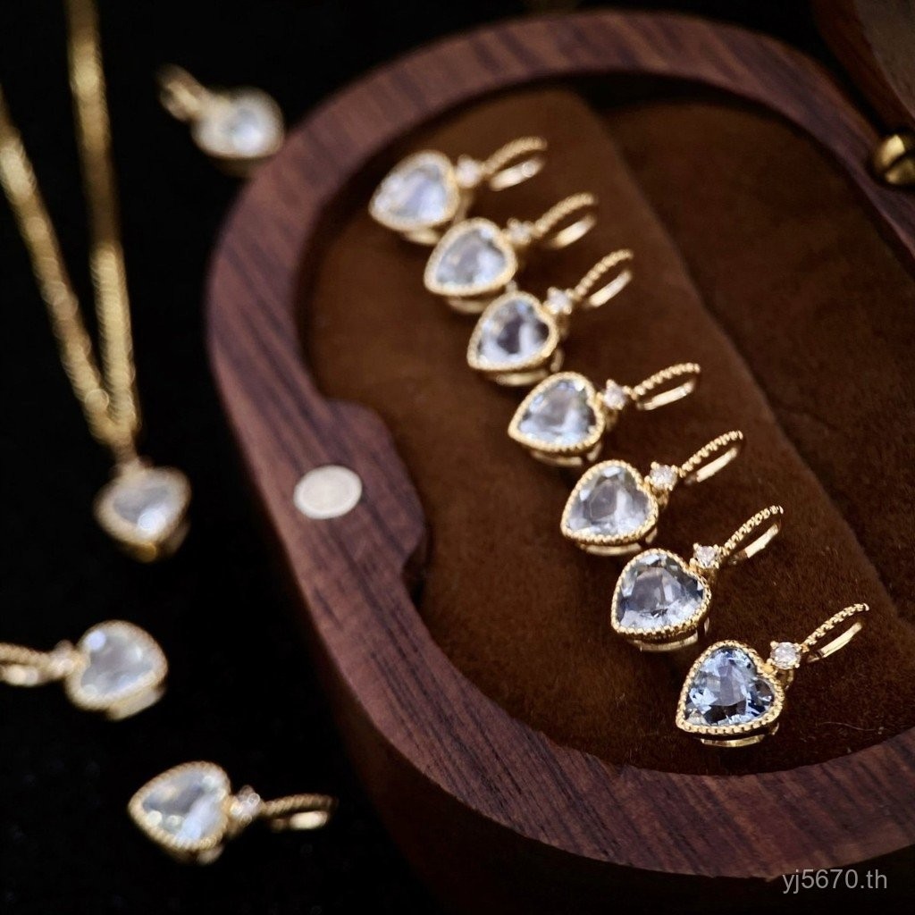 จี้หัวใจ Aquamarine 18K Gold (AU750) ไม่มีโซ่