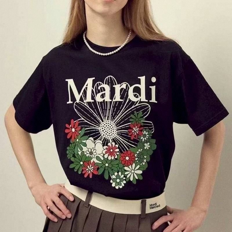 เสื้อยืดคอกลมแขนสั้นลายดอกไม้แบบเดซี่ ทำจากผ้าฝ้ายพรีเมียม 100%, สไตล์สวมใส่ง่ายและหลวม