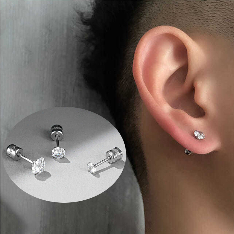 ต่างหูสแตนเลสเงินแบบสตั๊ด สำหรับการเจาะ Tragus, Conch, และ Helix มีคริสตัลสองด้านสวยงาม