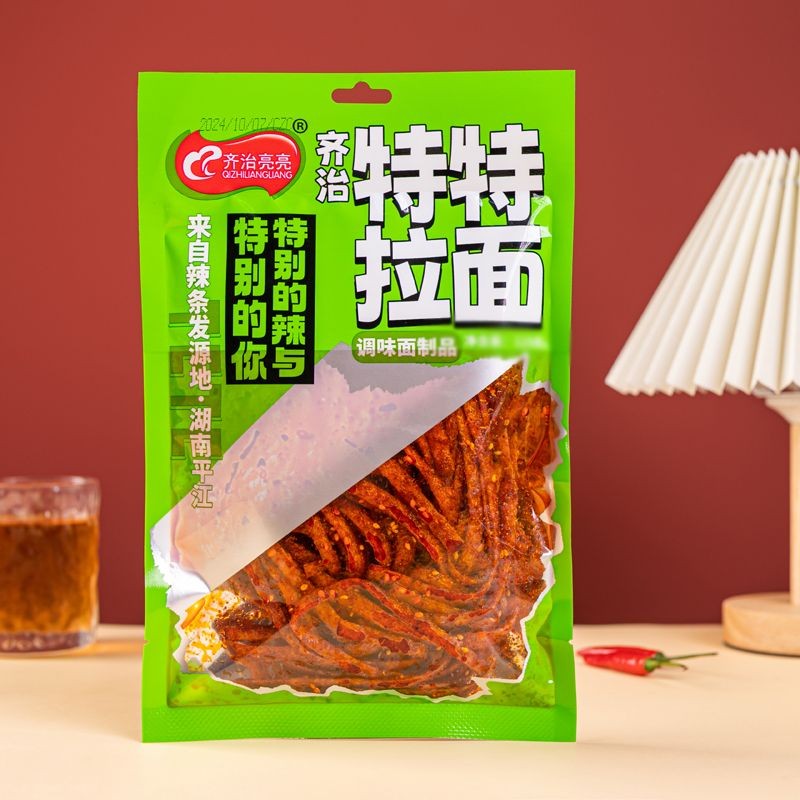 齐治亮亮特特拉面辣条即食特特辣丝湖南特产解馋休闲麻辣零食小吃Qizhi Liangliang Tetra Noodles Spicy Strip Instant Tetra Spicy20251009