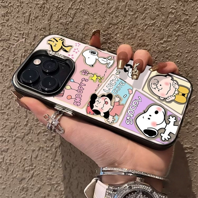 Snoopy น่ารักจัง แฟชั่นการ์ตูนดูเดิล เคสไอโฟน iPhone 15 11 14 13 16 12 Pro Max XS X XR Max 14 7 8 Plus 7Plus SE 2020 เคส