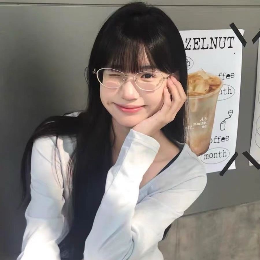 (แว่นตา + กล่องแว่น)แว่นตาแฟชั่น แว่นตาสายตาสั้น -0.50°~-6。00° แว่นตาป้องกันแสงสีฟ้า แว่นตานักเรียน เวอร์ชั่นเกาหลี สไตล์วินเทจ เหมาะสำหรับทั้งชายและหญิง 1053 - รูปที่ 6