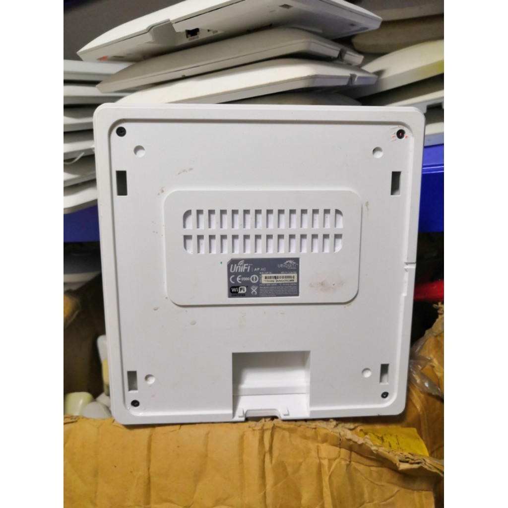 Ubnt unifi 无m doubleAP UAP-AC . เครื่องป้อนข้อมูล 802.11AC เครื่องเดียว