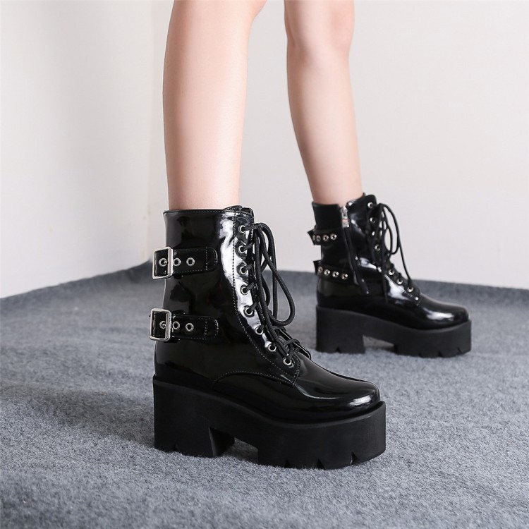 MTH32-43 รองเท้ามัฟฟินหนารองเท้าส้นเตี้ยกึ่งบู๊ทสำหรับผู้หญิง สไตล์สตรีท เครื่องแบบพันค์ สายคล้องคอร