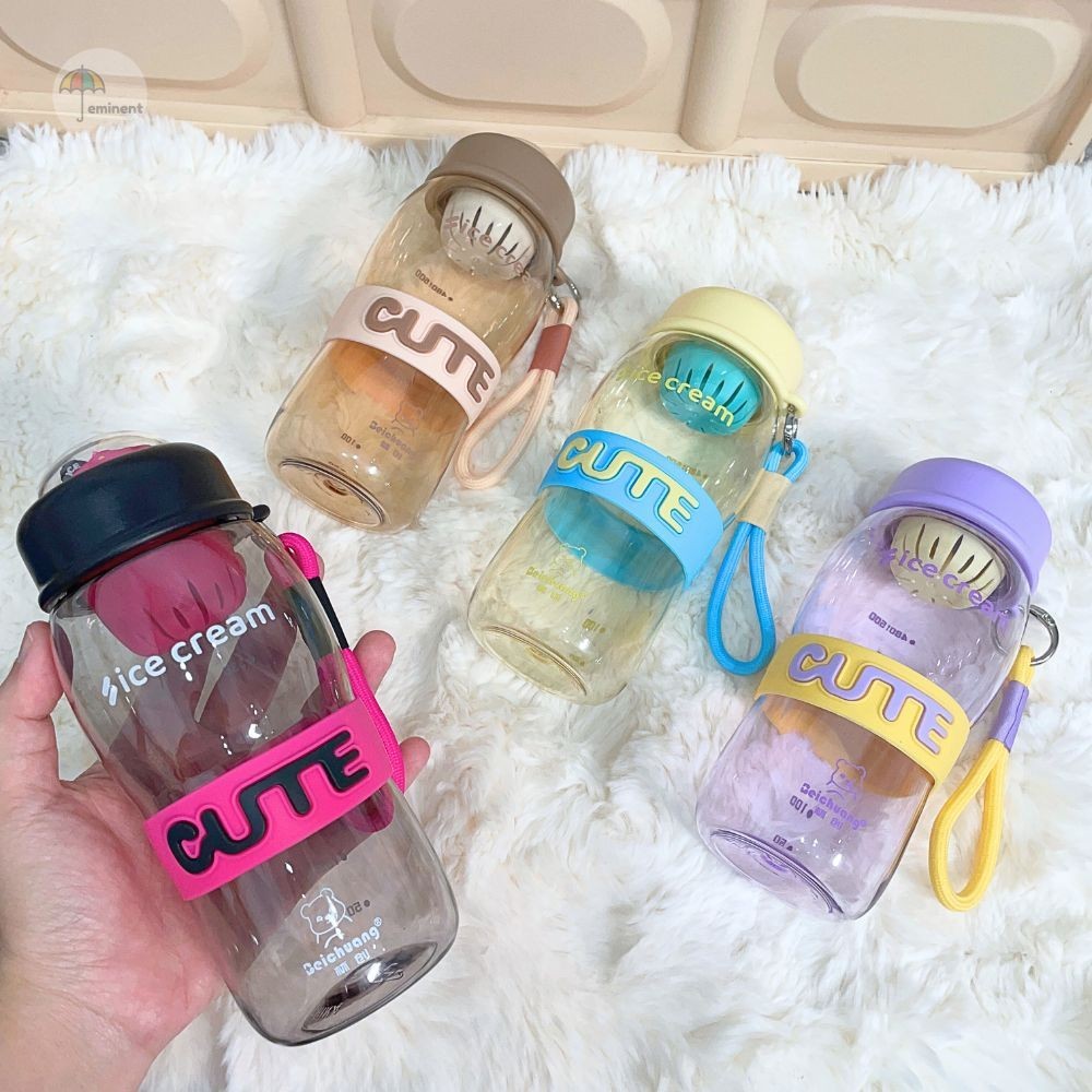 ขวดน้ำมินิ กระบอกน้ำพลาสติก 500 ml พร้อมตะแกรงกรองชา ขนาดกระทัดรัด มีสายห้อย ถอดออกได้ พกพาสะดวก ล้างทำความสะอาดง่าย