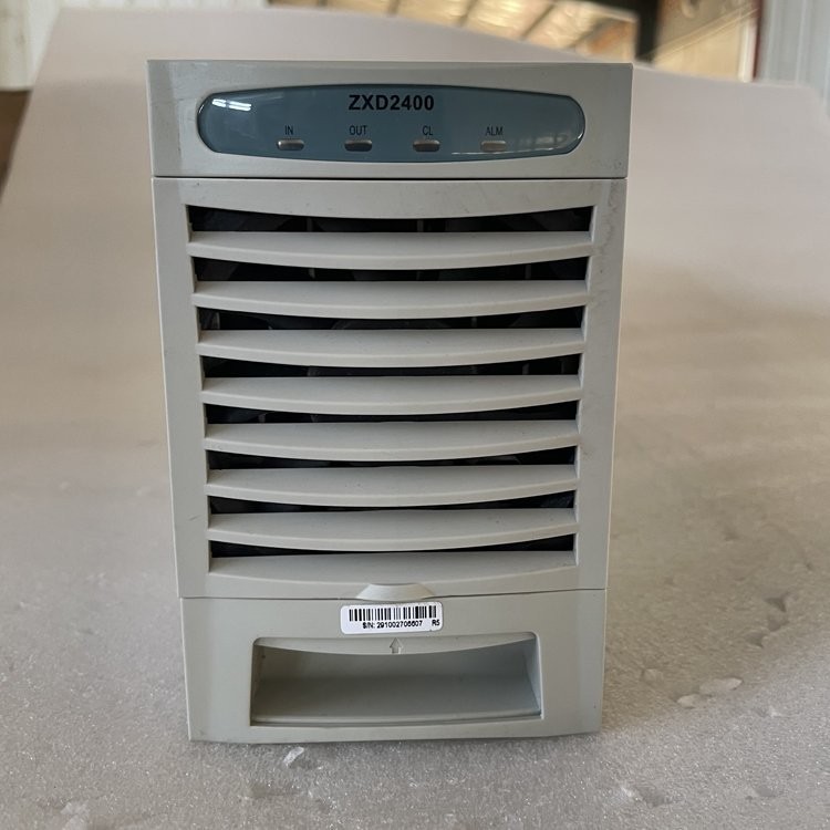 ZXD2400 V4.3 โมดูลการสื่อสาร 48V50A โมดูลวงจรเรียงกระแสสีดํารายการเริ่มต้น