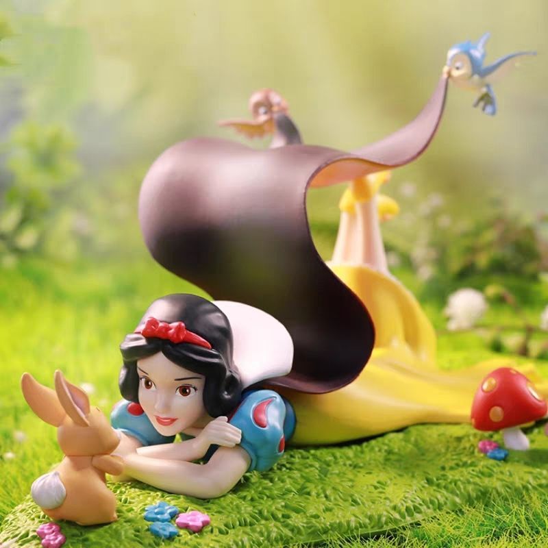 พร้อมสต็อก Disney Princess Series Snow White Ariel Princess Doll Gift อินเทรนด์เล่นรูปเดสก์ท็อปตกแต่ง