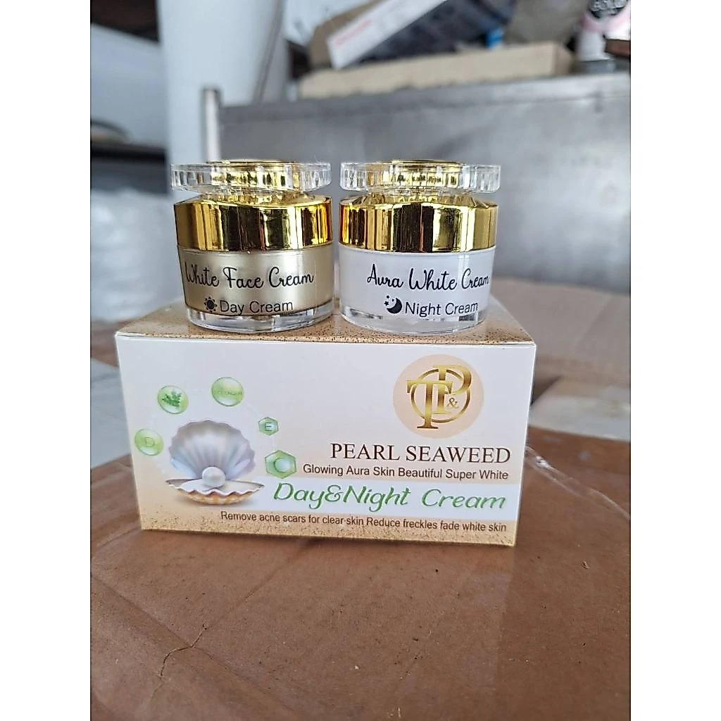 TTP AURA WHITE Day and Night Cream ครีมบำรุงผิวหน้ากลางวัน กลางคืน ปริมาณ 8 กรัม