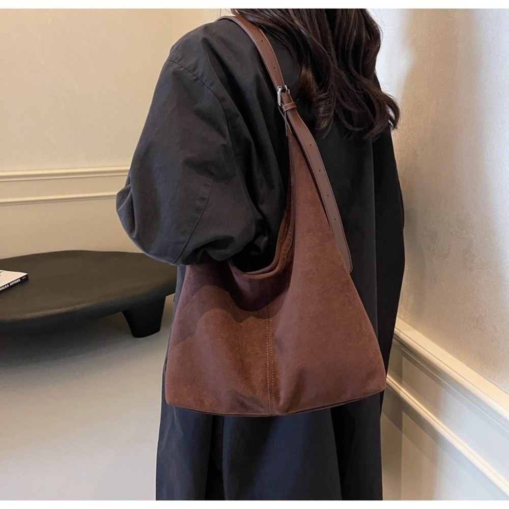กระเป๋าสะพายหนังแกะ Suede Hobo Bag ทรงวินเทจ ขนาดใหญ่ พกพาได้อย่างสะดวกสบาย - รูปที่ 5