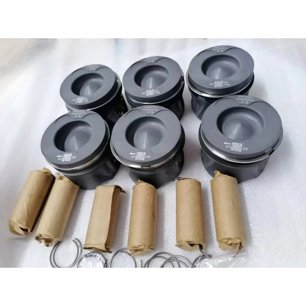 OM642 ชุดประกอบลูกสูบหล่อและประกอบแหวนลูกสูบ A6420308317เหมาะสําหรับ Mercedes-Benz 642 M642