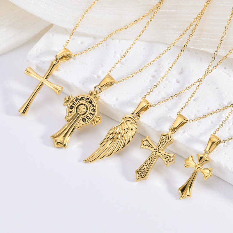 สร้อยคอดีไซน์หรูหรา สแตนเลสและไทเทเนียม ชุบ 18K Gold สูญญากาศ W3LN