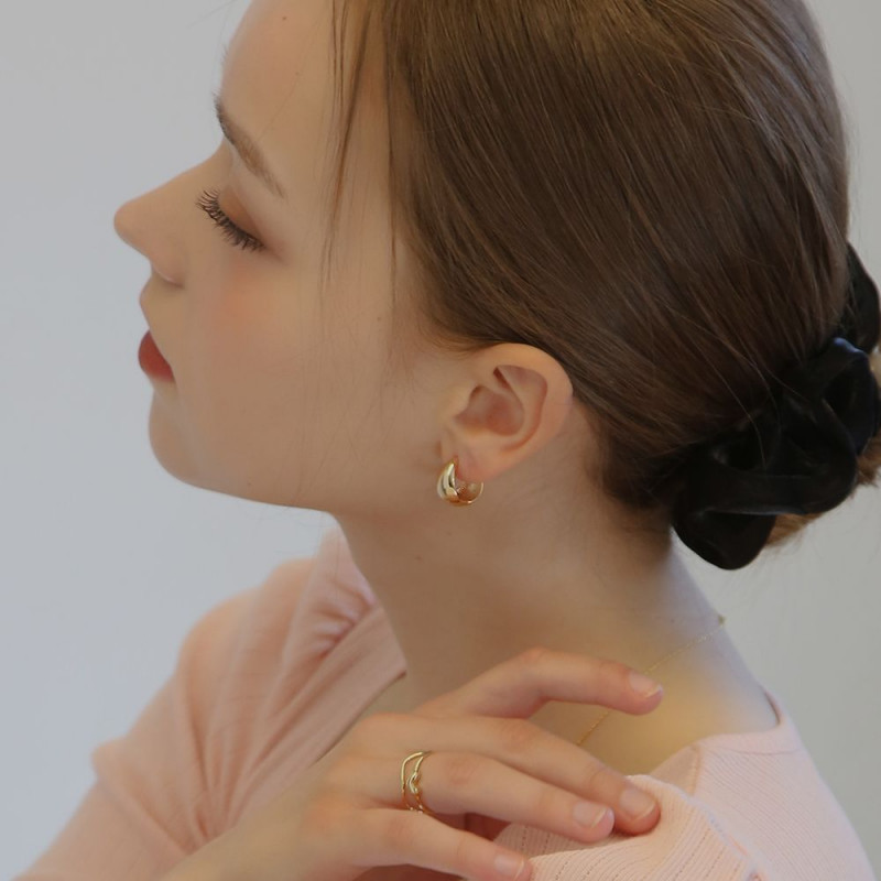 Dewdrop One-Touch Earrings