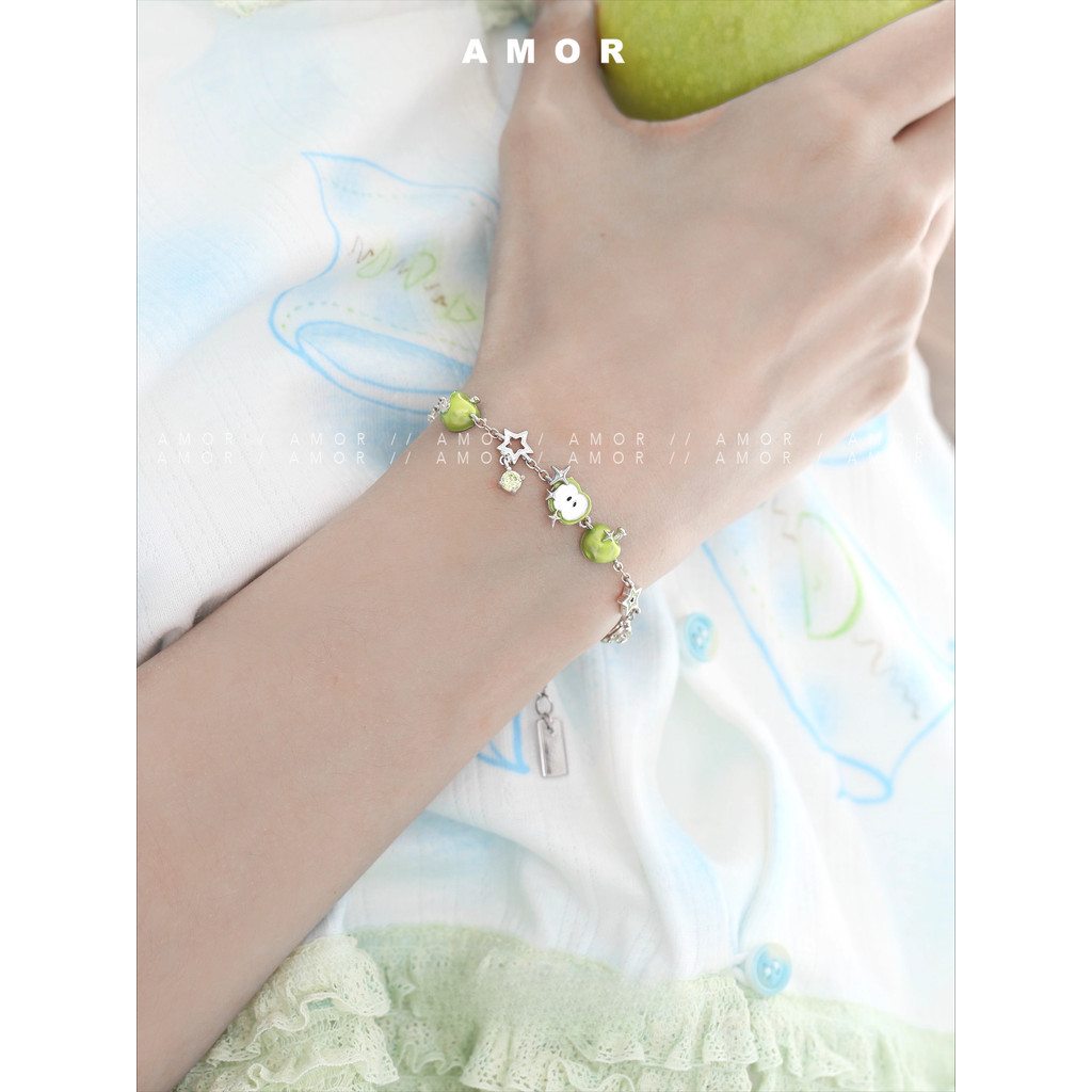 สร้อยข้อมือแอปเปิลสดดีไซน์ใหม่ สไตล์หวานๆและเท่ห์