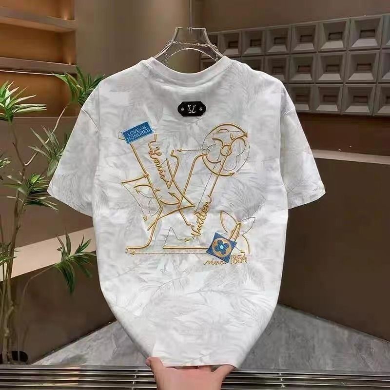 เสื้อยืดแขนสั้นผู้ชาย สไตล์ใหม่สำหรับฤดูร้อน ออกแบบลายพิมพ์ทันสมัย สวมใส่สบายและคล่องตัว