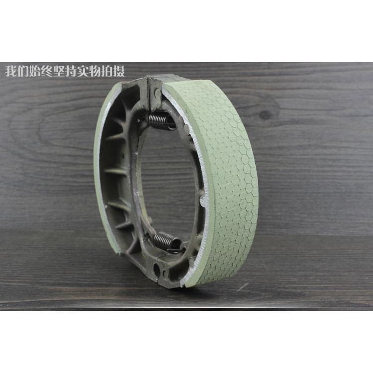 เหมาะสําหรับยานพาหนะไฟฟ้าแบตเตอรี่กลองผ้าเบรคไต้หวัน Bell Yadi Emma Luyuan วันใหม่ด้านหน้าด้านหลังกล