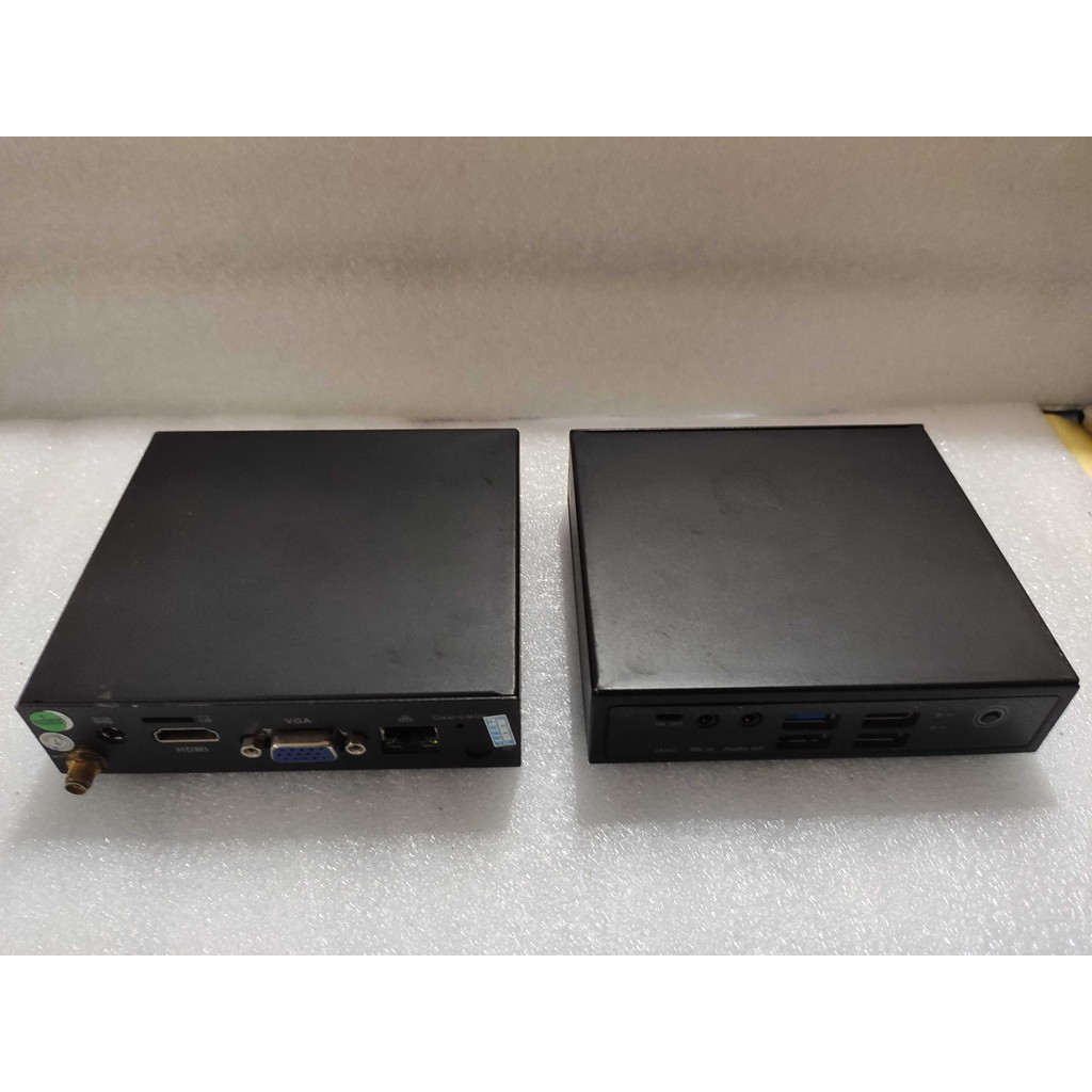 Z8300 Z8350 โฮสต์ไมโครคอมพิวเตอร์การใช้พลังงานต่ําโฮสต์ 2G32G WiFi อุตสาหกรรมควบคุมเครื่อง Win10