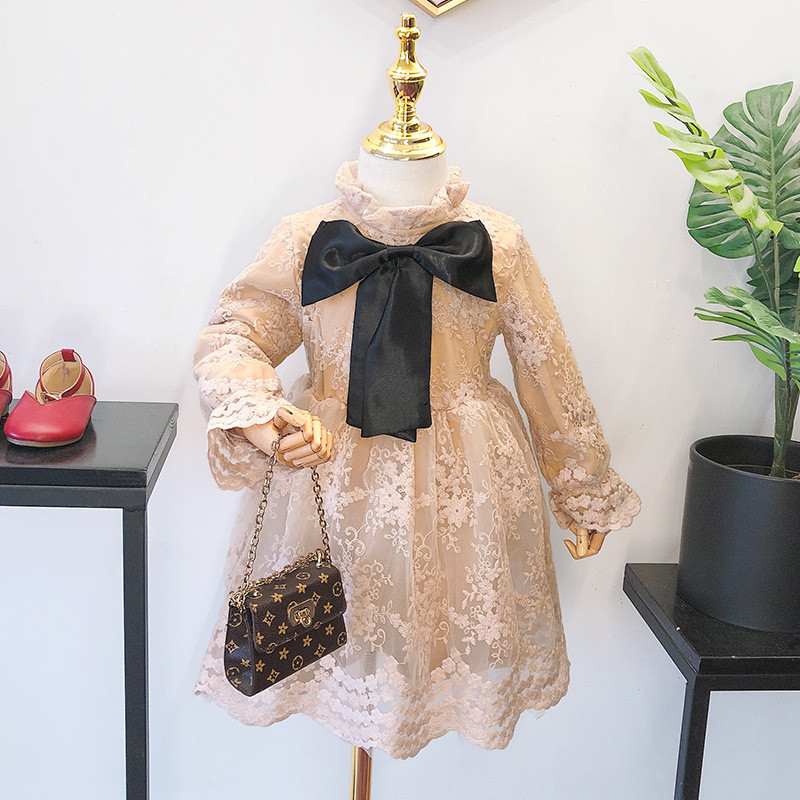 เสื้อผ้าเด็กผู้หญิงสไตล์เกาหลีแขนยาว ออกแบบเป็นชุดเจ้าหญิงมีโบว์ใหญ่และลายดอกไม้ เพิ่มความอบอุ่นด้วย