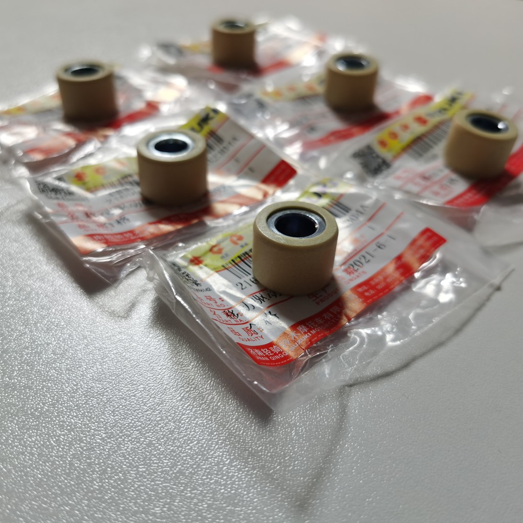 เดิมแท้ขี่เบาซูซูกิเหยียบ UE125 รถจักรยานยนต์ UU125T-2 UY125 UY125 รอกลูกปัดโยนลูกปัด