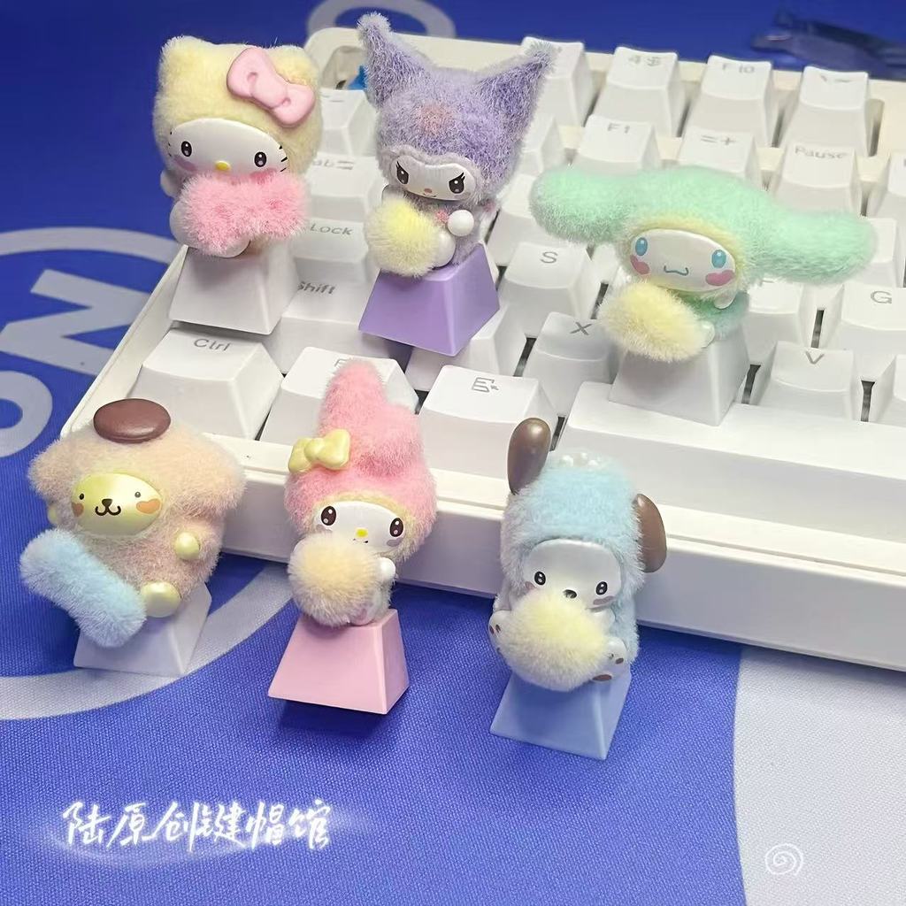 คีย์แคป คีย์แคปใส keycap Sanrio Plush Kuromi Hello Kitty Keycap เกมสร้างสรรค์น่ารักคีย์บอร์ดเครื่องป