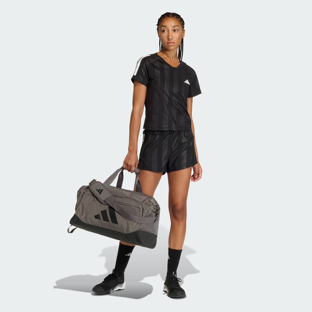 adidas حقيبة رياضية صغيرة Training Defender — بني — صورة 2