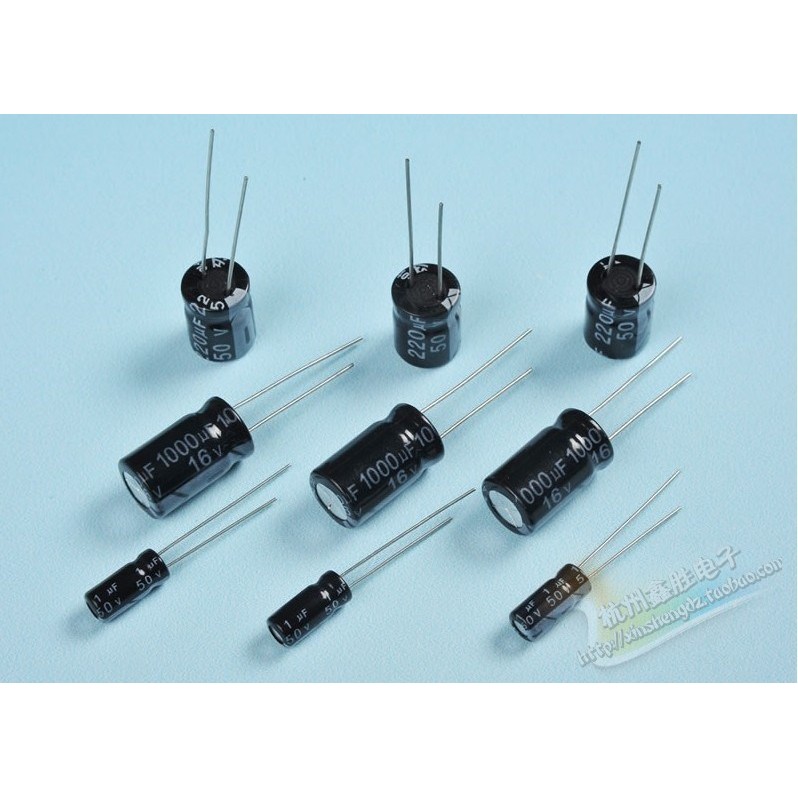 ตัวเก็บประจุอลูมิเนียมอิเล็กโทรลีติคแบบอินไลน์ 3.3 UF/160V 160V 3.3 UF 6 * 11 เล่ม 1K/70 หยวน Tomii