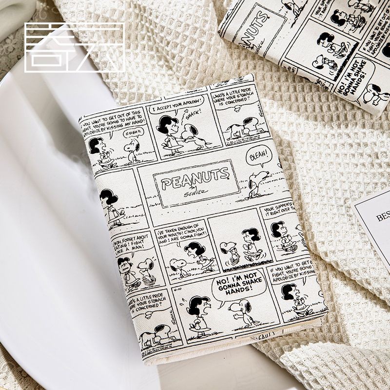 สินค้าใหม่ พร้อมส่ง Snoopy Cartoon Cloth Book Cover hobo Adjustable Book Clothes AA Handbook Book Co