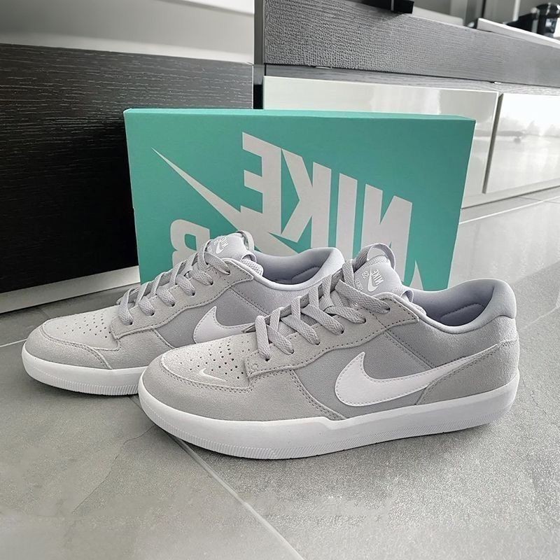 คุณภาพสบายสีเทาสีขาว Low-Top แฟชั่น All-Match ผู้ชายผู้หญิงคู่ Casual Campus กีฬารองเท้าสเก็ตบอร์ดผู