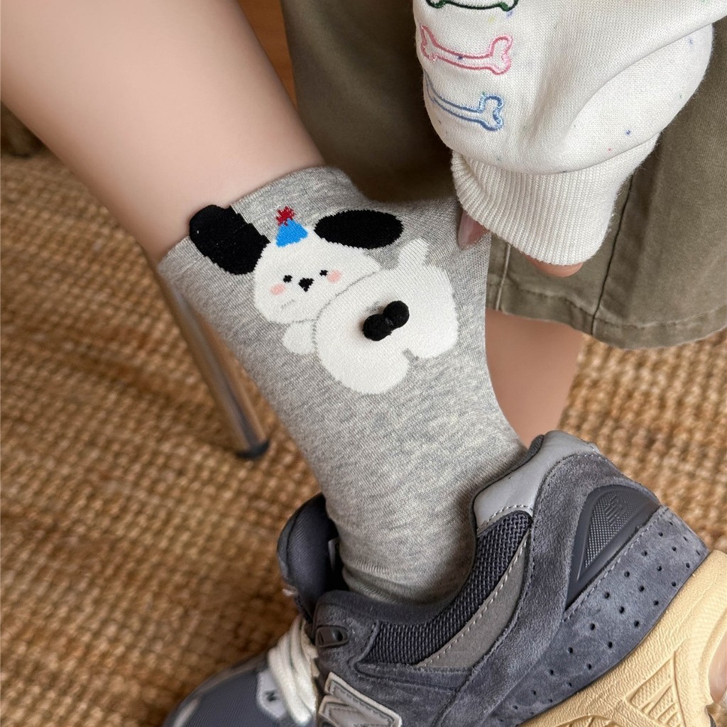 ถุงเท้าผู้หญิง ออกแบบการ์ตูนสามมิติน่ารักเป็นภาพสุนัข ทำจากผ้าฝ้ายสบายและระบายอากาศได้ดี