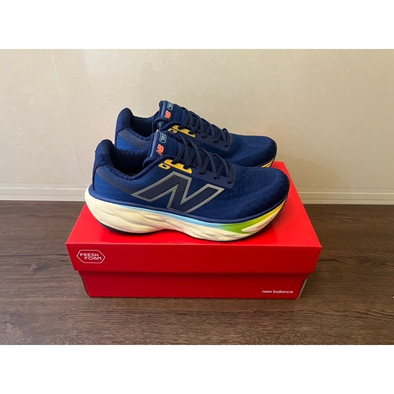 รองเท้าวิ่ง Unisex Evoz 1080V14 โฟมสด สำหรับทั้งผู้ชายและผู้หญิง