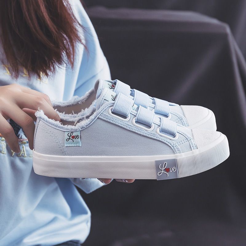 รองเท้าผ้าใบ Velcro สีฟ้าผู้หญิง 2023 เก๋ All-Match นักเรียนรองเท้าผ้าใบลําลองรองเท้าผ้ารองเท้าสีดําขนาดเล็ก