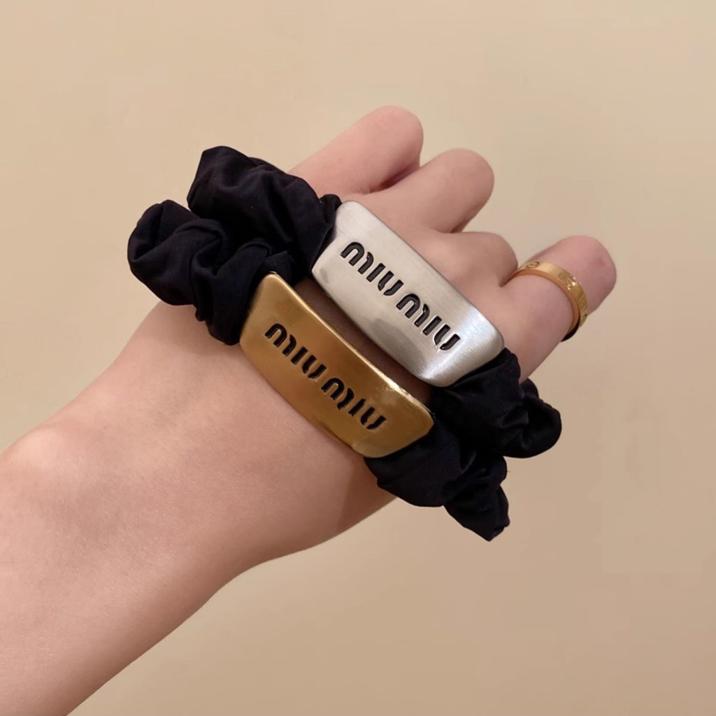 เกาหลี Minimalist Scrunchie คุณภาพสูงหรูหรา ใช้ได้ทั้ง ponytail และ bun