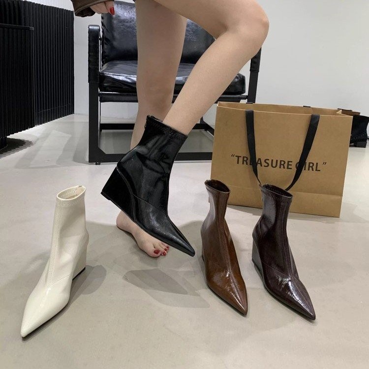 รองเท้าข้อเท้าส้นสูงสำหรับผู้หญิง มาพร้อมซิปและพื้นรองนิ้วเท้าหนานุ่ม