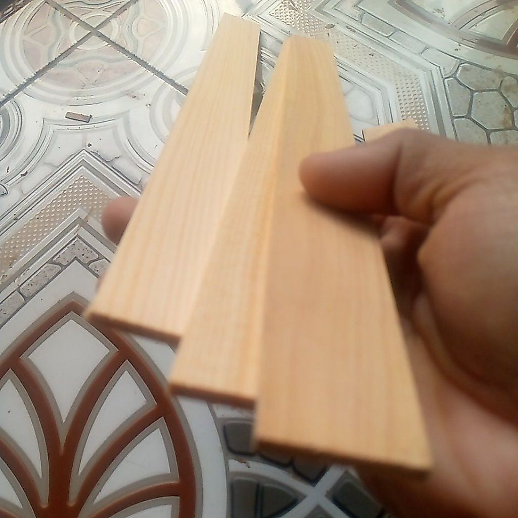 กระดานไม้สักดัตช์ L 3cm/L หนา 40cm 0.4 cm