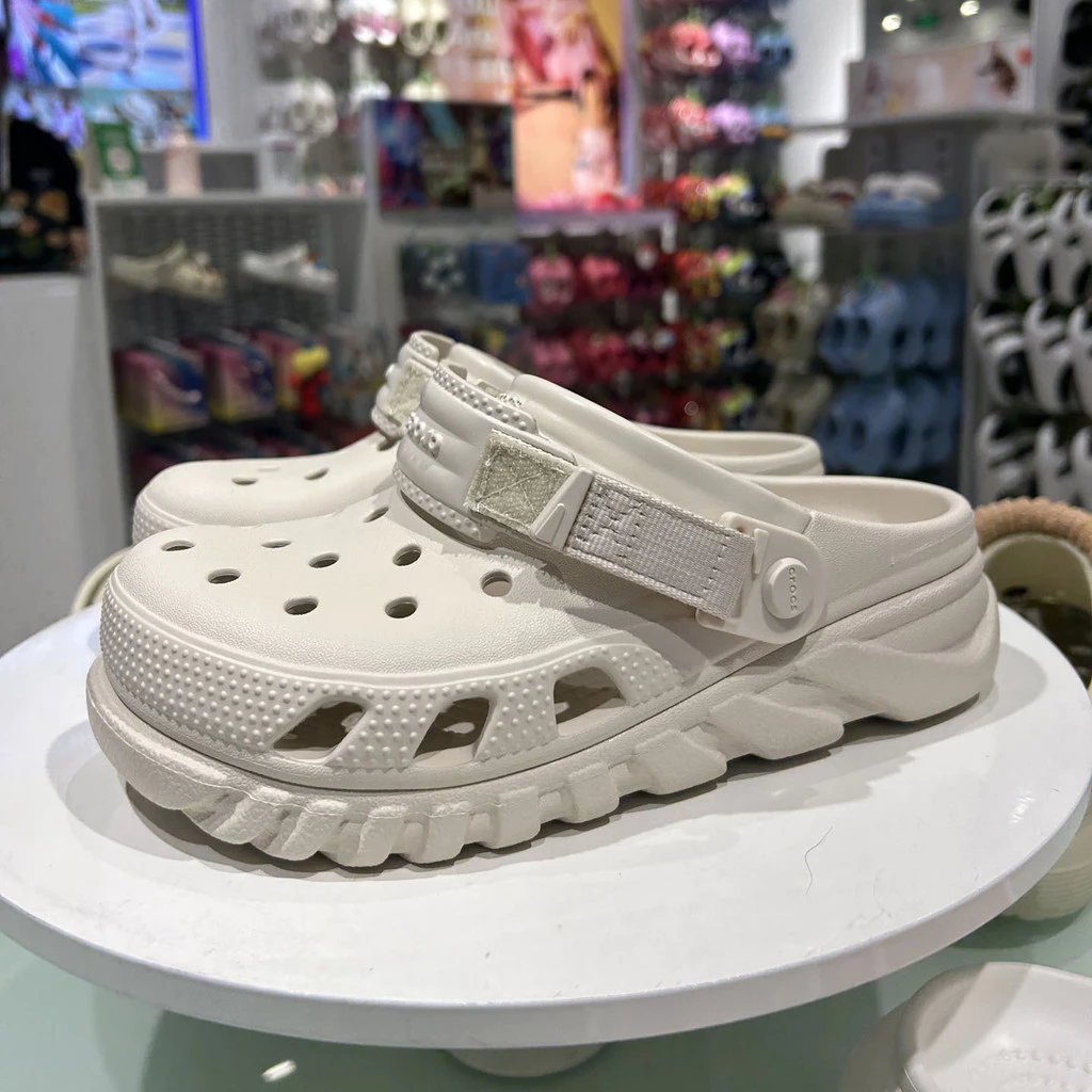 Cross Hole รองเท้าผู้ชายผู้หญิง Speedy Snail กีฬากลางแจ้ง Baotou รองเท้าแตะรองเท้าแตะ Anti-slip หนา soled Beach